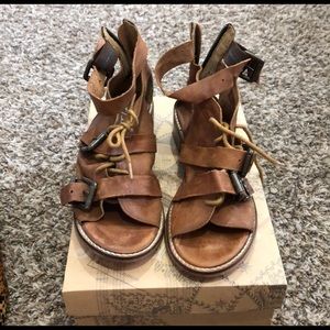 Wanted: free people sandals like pictured!